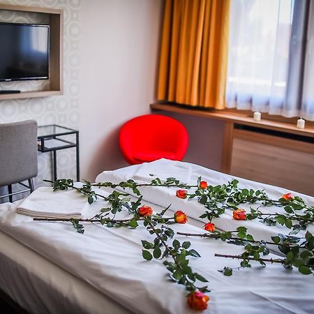 Imola Udvarhaz Dessert Hotel Eger Ruang foto