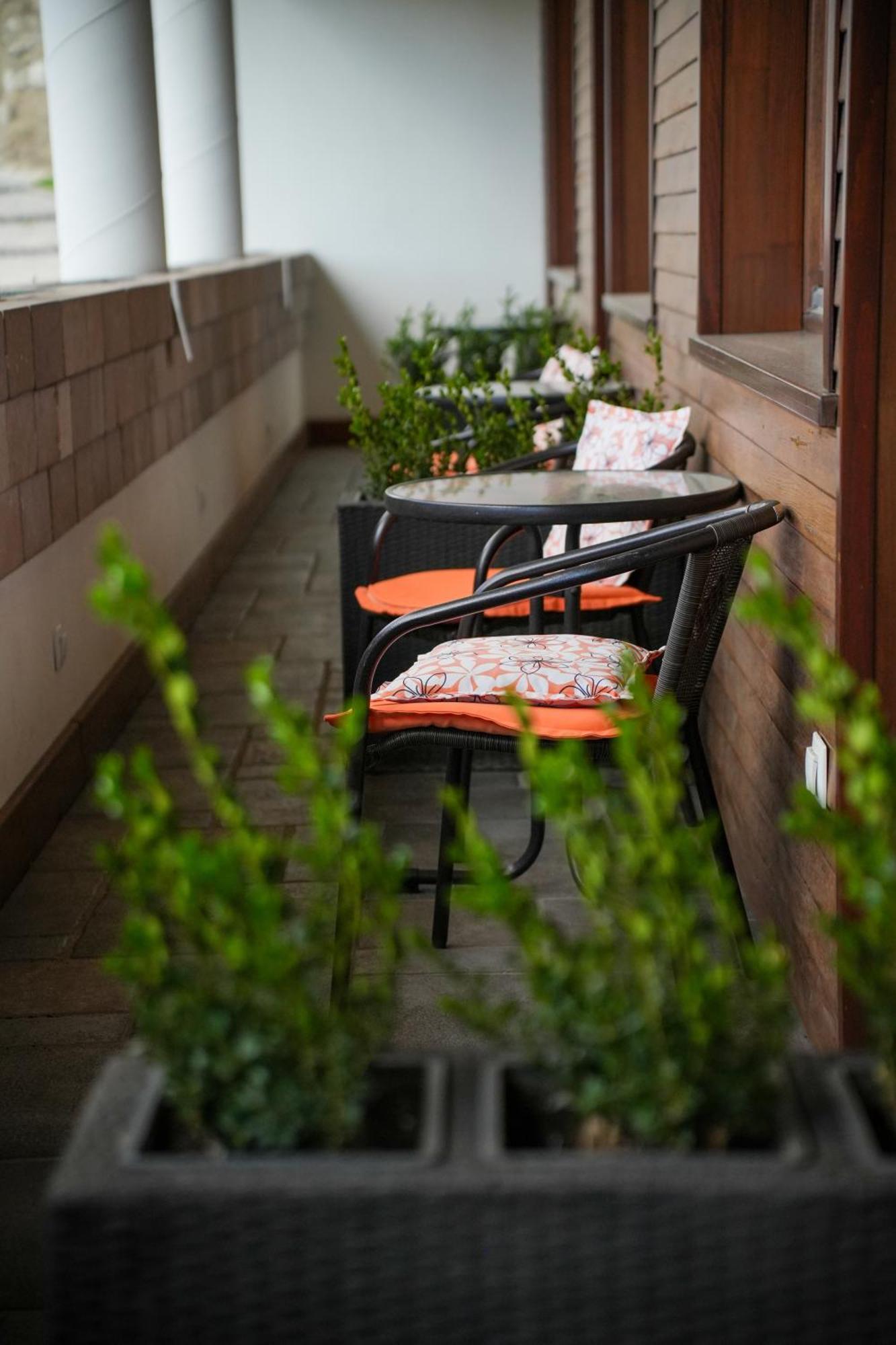 Imola Udvarhaz Dessert Hotel Eger Bagian luar foto