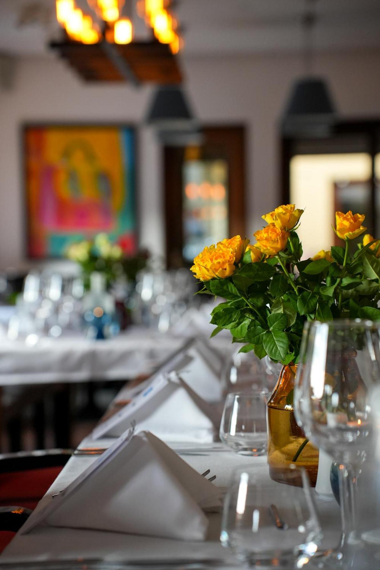 Imola Udvarhaz Dessert Hotel Eger Bagian luar foto