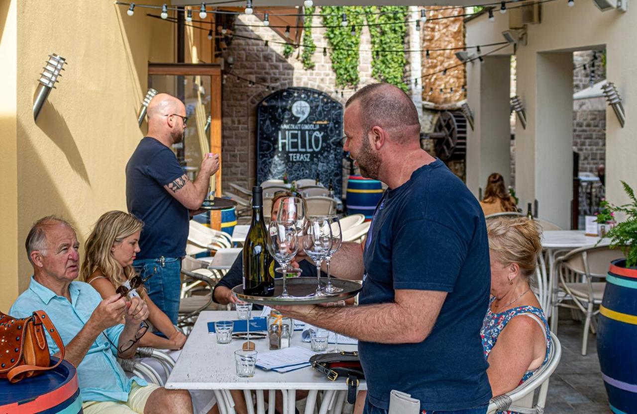 Imola Udvarhaz Dessert Hotel Eger Bagian luar foto